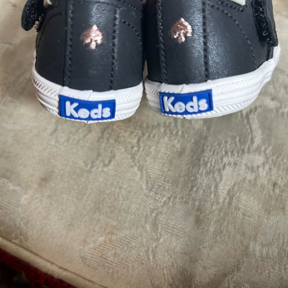 kate spade X KEDS baby girl  Black and Pink Kids Mary Jane Shoes Sz 2M - Picture 10 of 12
